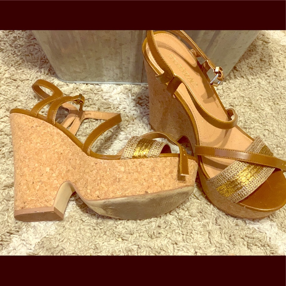 Chunky heel/ wedge shoe